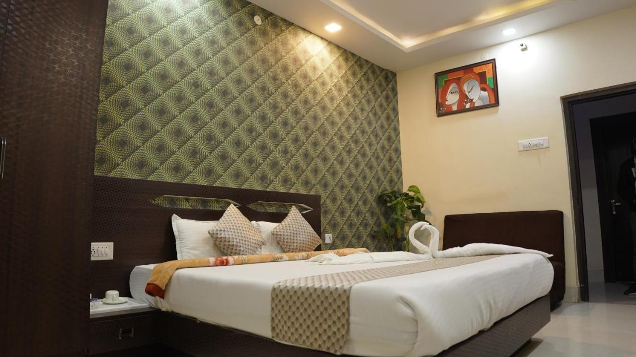 Hotel Janvi Interntaional Inn Muzaffarpur Extérieur photo